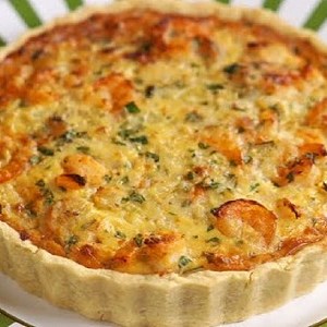 Quiche aux fruits de mer, ail et persil